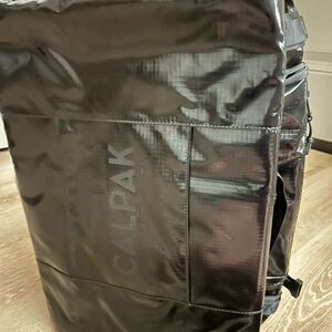 Terra Large 50L Duffel Backpack in Obsidian